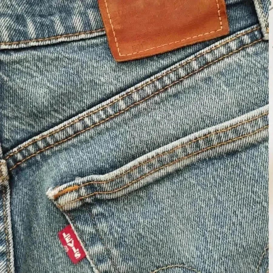 Levi's premium 501 - straight crop-snit - hoge taille - rekbaar - zeer goede staat – photo 13